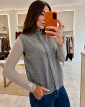 Load image into Gallery viewer, SLEEVELESS ZIP UP MOCK NECK KNIT- grey
