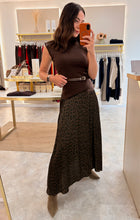 Load image into Gallery viewer, CHOCOLATE ANIMAL PRINT MAXI SKIRT
