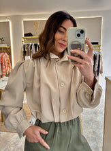 Load image into Gallery viewer, CROPPED BOMBER JACKET cream
