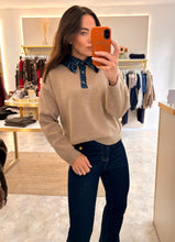 Load image into Gallery viewer, DENIM RUFFLE COLLAR KNIT - taupe
