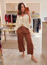 Load image into Gallery viewer, RELAXED STRIPE BARREL LEG TROUSERS - rust
