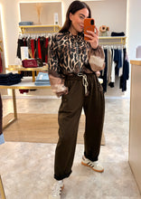 Load image into Gallery viewer, EVERYDAY COMFORT JOGGERS - brown
