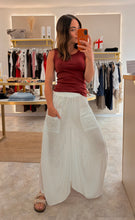 Load image into Gallery viewer, WHITE LINEN BOHO MAXI SKIRT

