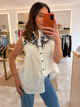 Load image into Gallery viewer, EMBROIDERED SLEEVELESS BLOUSE - white
