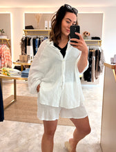 Load image into Gallery viewer, CHEESECLOTH OVERSIZED SUMMER SHIRT - white
