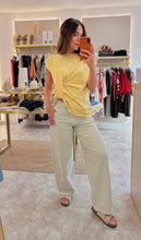 Load image into Gallery viewer, COTTON SHOULDER PAD TWIST TEE - butter yellow
