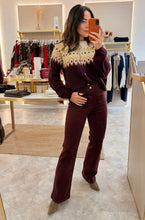 Load image into Gallery viewer, FAIR ISLE ROUND NECK CARDIGAN - burgundy
