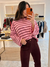 Load image into Gallery viewer, PINK/BURGUNDY BOXY STRIPE LONG SLEEVE TEE
