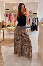 Load image into Gallery viewer, ANIMAL PRINT WIDE LEG TROUSERS
