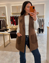 Load image into Gallery viewer, CHESTNUT LONGLINE FAUX SUEDE &amp; SHEARLING GILET
