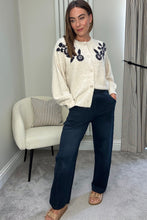 Load image into Gallery viewer, IVORY EMBROIDERED CARDI
