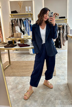 Load image into Gallery viewer, NAVY FRONT POCKET TROUSERS
