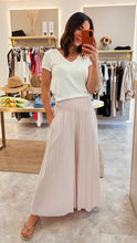 Load image into Gallery viewer, WHITE RAW EDGE SLEEVE                V- NECK TEE

