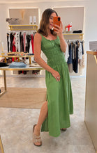 Load image into Gallery viewer, LINEN RUCHED DRESS - Green
