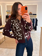 Load image into Gallery viewer, BURGUNDY DEER PRINT ZIP UP JUMPER
