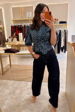 Load image into Gallery viewer, DARK WASH BALLOON FIT JEANS
