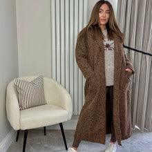 Load image into Gallery viewer, BROWN BELTED LONG COAT
