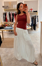 Load image into Gallery viewer, WHITE LINEN BOHO MAXI SKIRT
