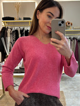 Load image into Gallery viewer, FINE KNIT SLOUCH JUMPER
