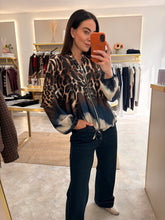 Load image into Gallery viewer, SATIN LEOPARD BOMBER JACKET - navy
