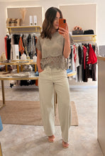 Load image into Gallery viewer, CROCHET DETAIL EMBROIDERED TOP - mocha
