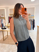 Load image into Gallery viewer, ZIP UP KNIT GILET - grey
