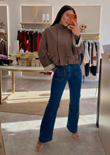 Load image into Gallery viewer, PLAID TRIMMED CROPPED UTILITY JACKET

