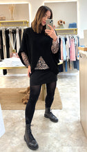 Load image into Gallery viewer, CROSS OVER BATWING KNIT
