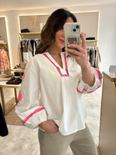 Load image into Gallery viewer, ROSES EMBROIDERED SHIRT
