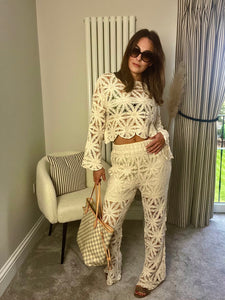 CREAM CROCHET JUMPER