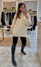 Load image into Gallery viewer, OVERSIZED CABLE KNIT JUMPER
