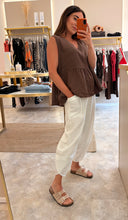 Load image into Gallery viewer, LINEN PEPLUM TOP- brown
