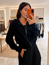 Load image into Gallery viewer, SOFT KNIT ZIP UP HOODIE winter- black
