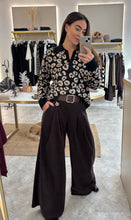 Load image into Gallery viewer, BROWN CORDUROY WIDE LEG TROUSERS
