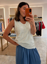 Load image into Gallery viewer, EVERYDAY POCKET VEST - white
