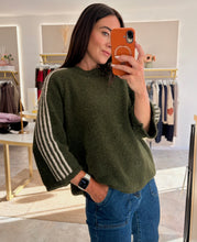 Load image into Gallery viewer, RETRO STRIPE SLEEVE KNIT - khaki

