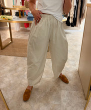 Load image into Gallery viewer, STONE BARREL FIT COTTON TROUSERS
