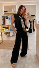 Load image into Gallery viewer, BLACK LINEN LOOK DETACHABLE SCARF COORD
