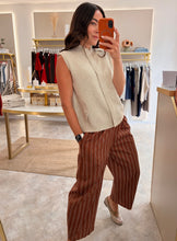 Load image into Gallery viewer, ZIP UP KNIT GILET - oatmeal
