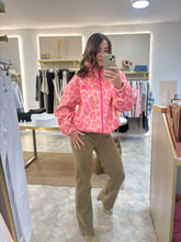 Load image into Gallery viewer, PINK PRINT BRUSHED ZIP JACKET
