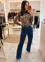 Load image into Gallery viewer, ZEBRA PRINT SEMI SHEER LAYERING TOP - brown
