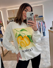 Load image into Gallery viewer, LEMON MOTIF SWEATSHIRT
