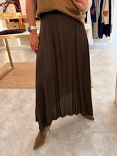 Load image into Gallery viewer, CHOCOLATE BROWN SATIN MAXI SKIRT
