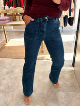 Load image into Gallery viewer, DARK DENIM POCKET JEANS
