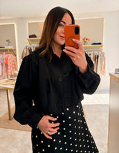 Load image into Gallery viewer, CROPPED BOMBER JACKET - black
