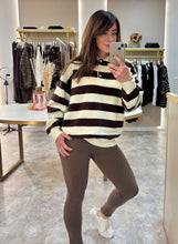 Load image into Gallery viewer, BROWN CREAM BUTTON DETAIL KNIT
