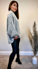 Load image into Gallery viewer, GREY OVERSIZED KNIT JUMPER
