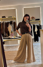 Load image into Gallery viewer, FUNNEL NECK SHORT SLEEVE KNIT
