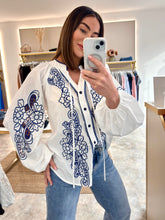Load image into Gallery viewer, WHITE OVERSIZED EMBROIDERED BLOUSE
