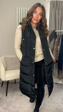 Load image into Gallery viewer, BLACK LONG LENGTH HOODED GILET
